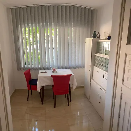 Holiday home Ika Zezevica